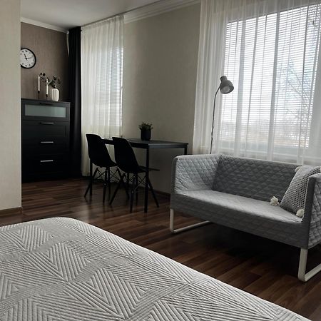 Vienibas Apartment Daugavpils Eksteriør billede