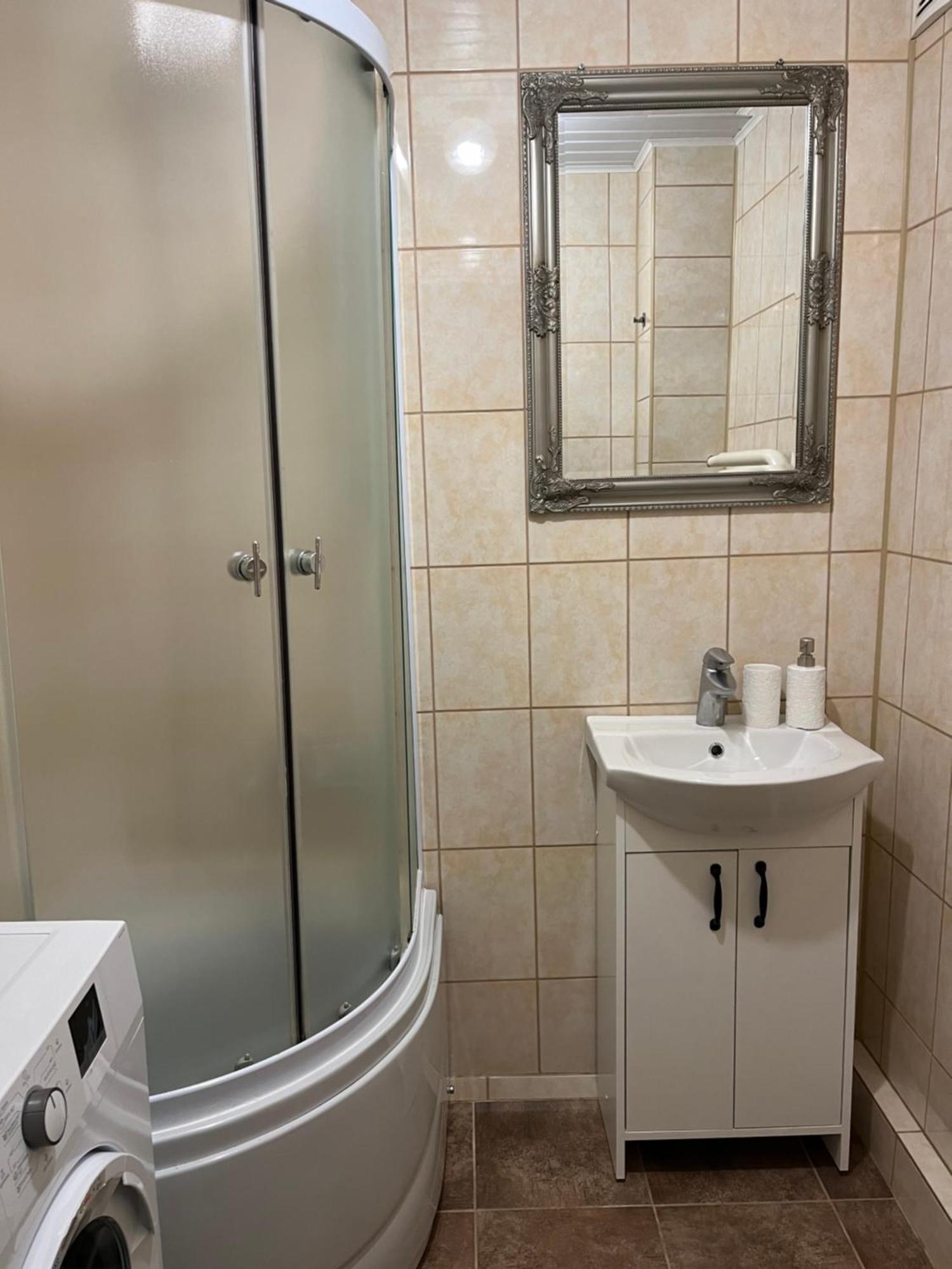 Vienibas Apartment Daugavpils Eksteriør billede